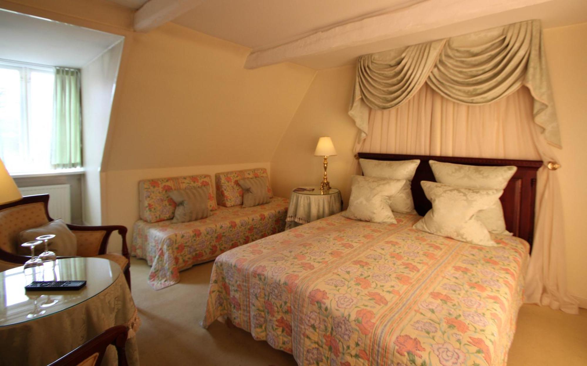 Hotel Manor House 4*