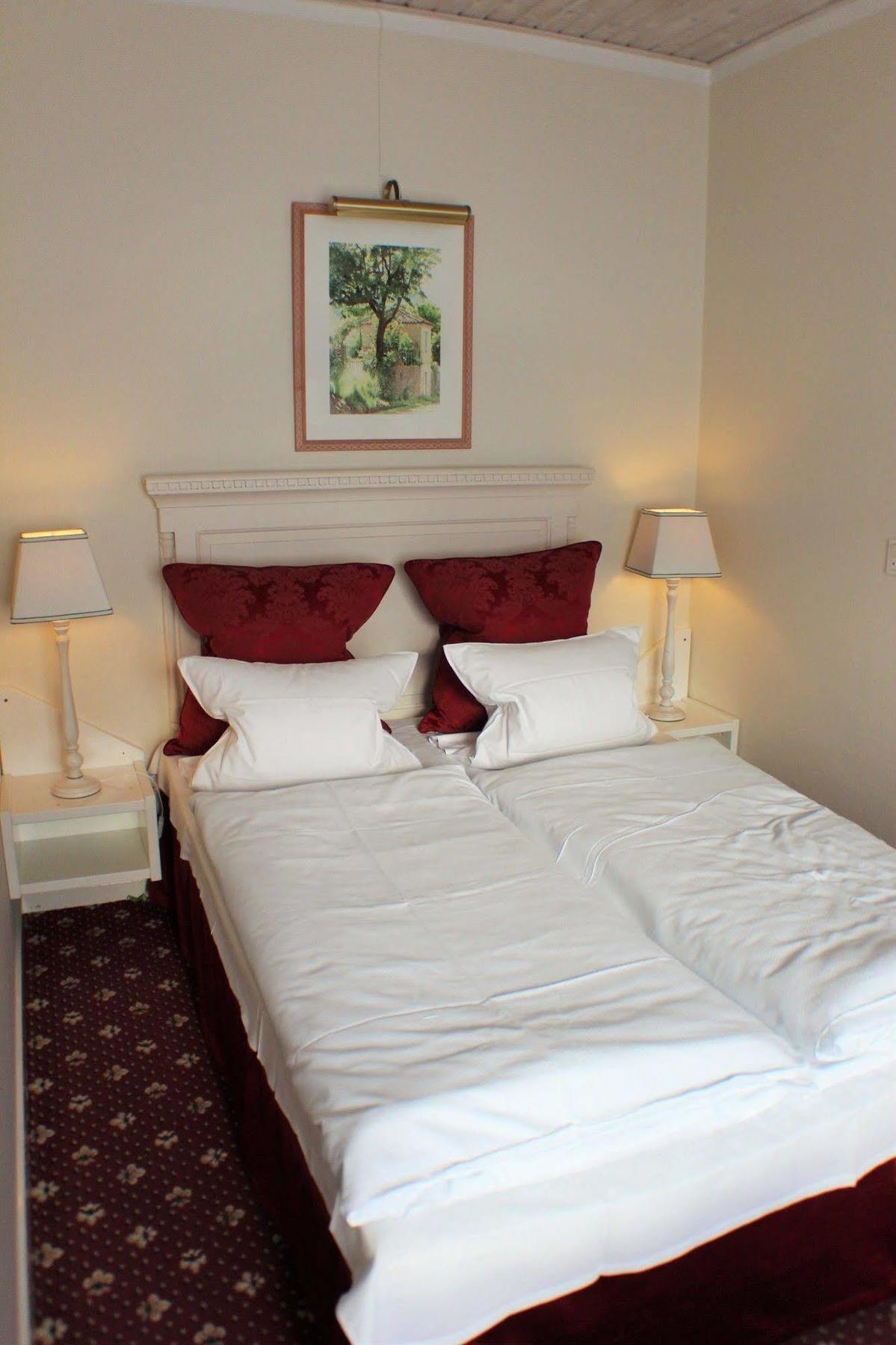 Hotel Manor House